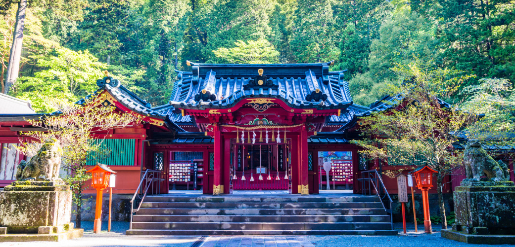 芦ノ湖の箱根神社を巡る